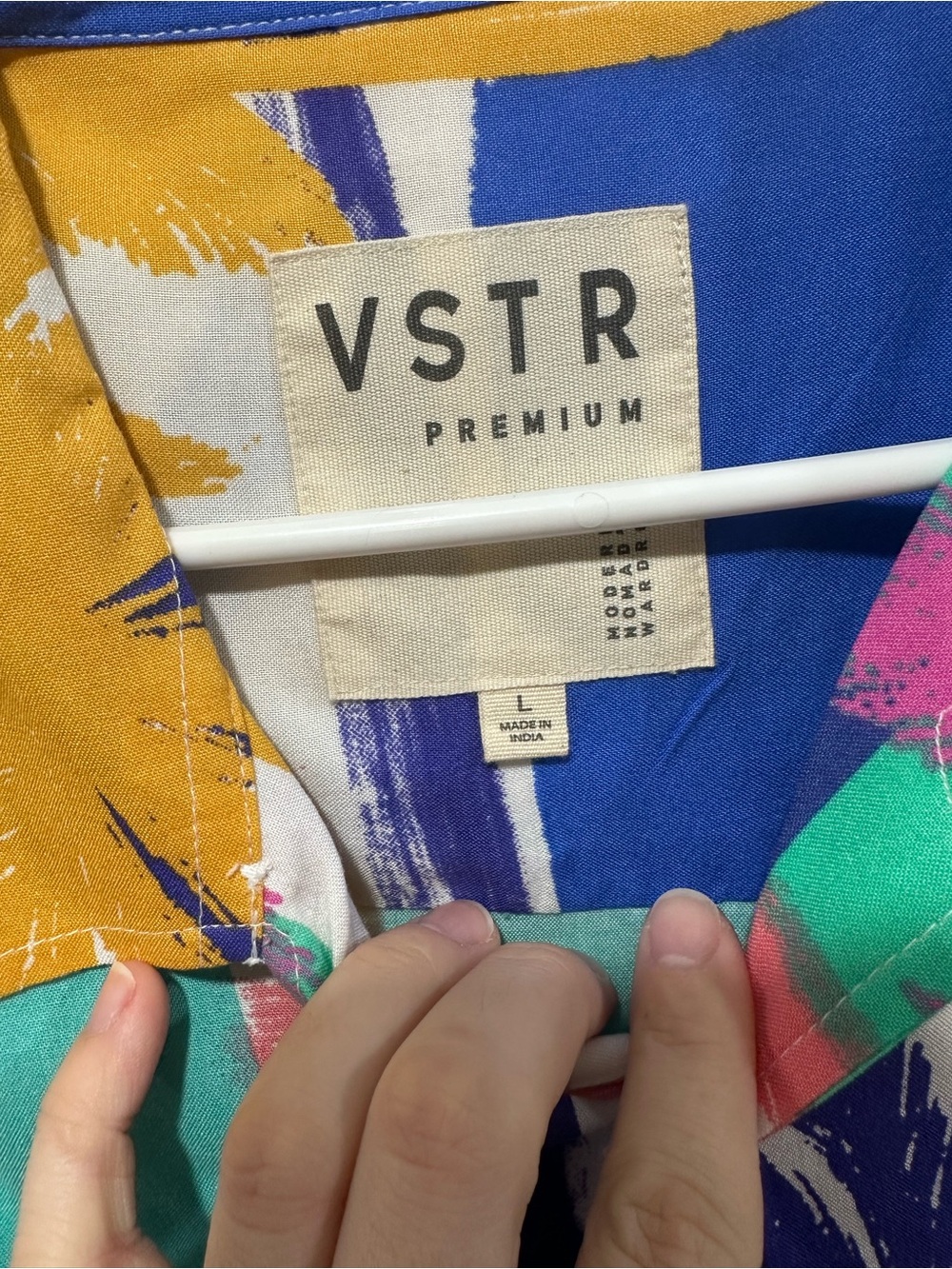 VSTR Premium Multicolor Abstract Button-Up - Picture 2 of 4